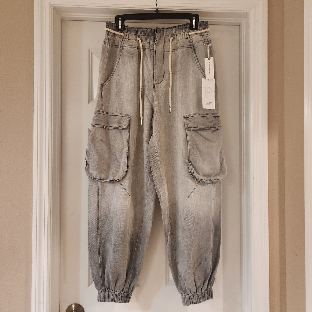 Pilcro Light Gray Cargo Joggers - Picture 5 of 8